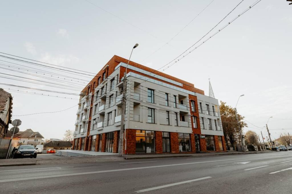 Nest Inn Oasis Residence Baia Mare Exteriör bild
